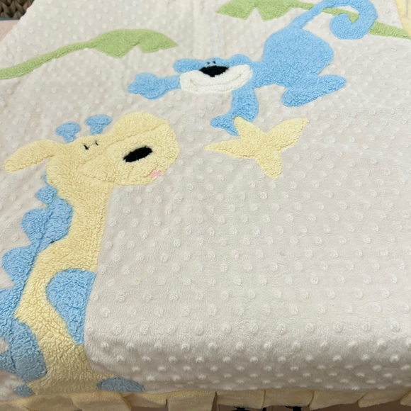 boogie baby giraffe and monkey baby Blanket green and blue - Picture 4 of 7